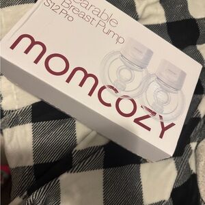 Momcozy Wearable Breast Pump S12 Pro